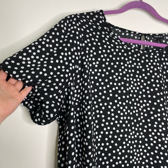 Torrid Abbey Georgette Puff Sleev Blouse 2 - Picture 7 of 8